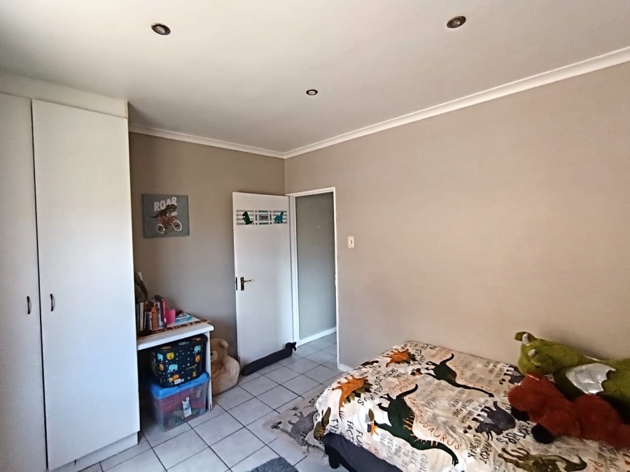 2 Bedroom Property for Sale in Parsonsvlei Eastern Cape